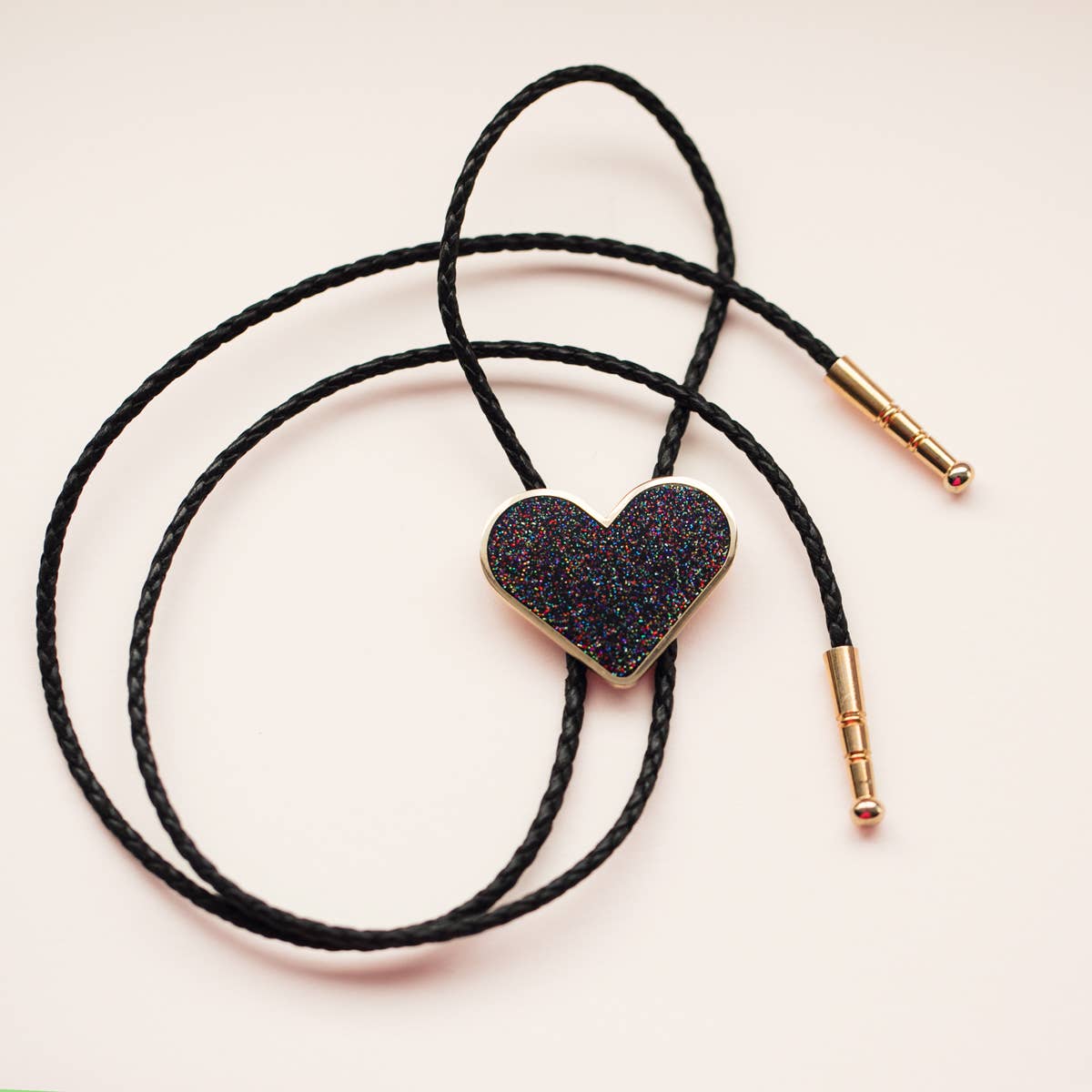 Glitter Heart Bolo Tie: Rainbow Black