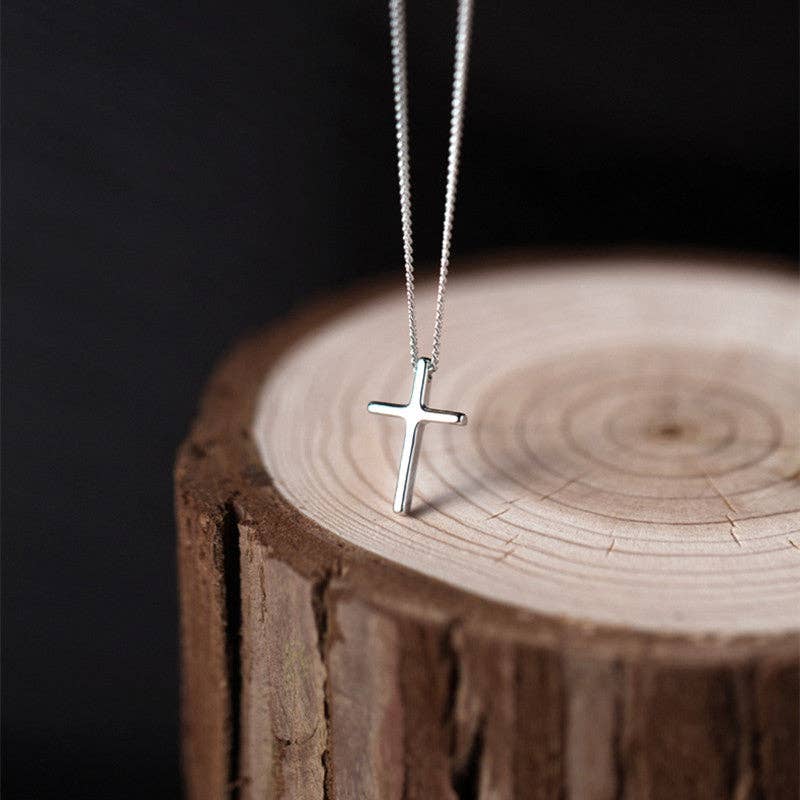 Dainty Cross Charm Pendant Necklace in 925 Sterling Silver: Silver
