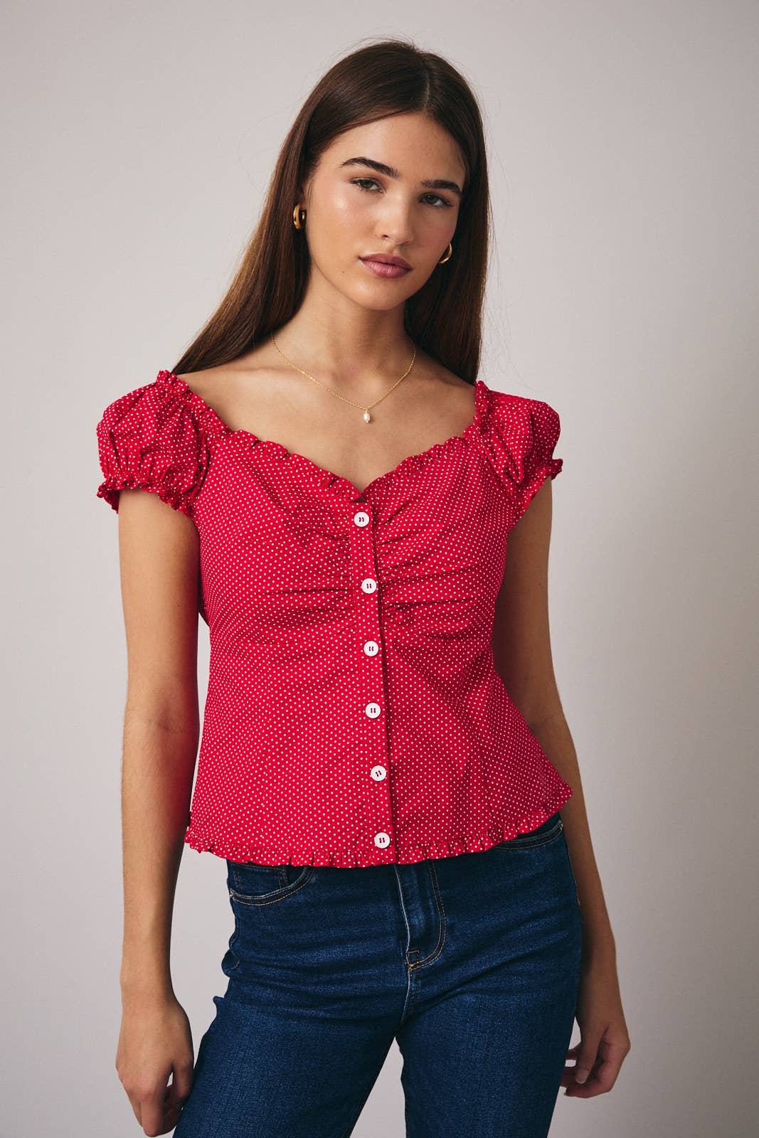 CAP SLEEVE BUTTON DOWN POLKA DOT TOP: RED-WHITE DOT