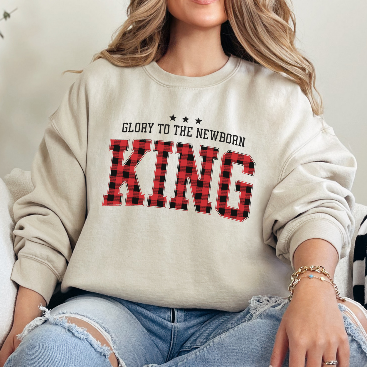 Glory to the newborn King Christmas sweatshirt, Christian: Sand / Medium