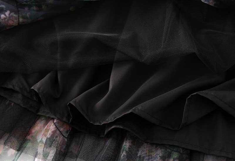 Floral tiered midi tulle skirt: Black / M