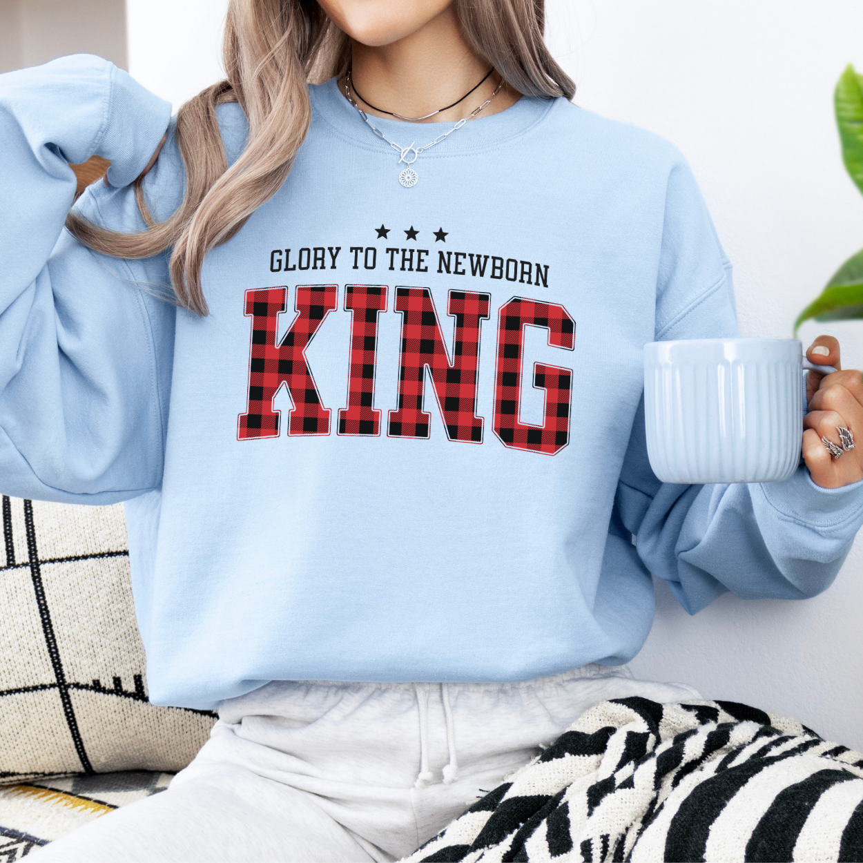 Glory to the newborn King Christmas sweatshirt, Christian: Sand / Medium
