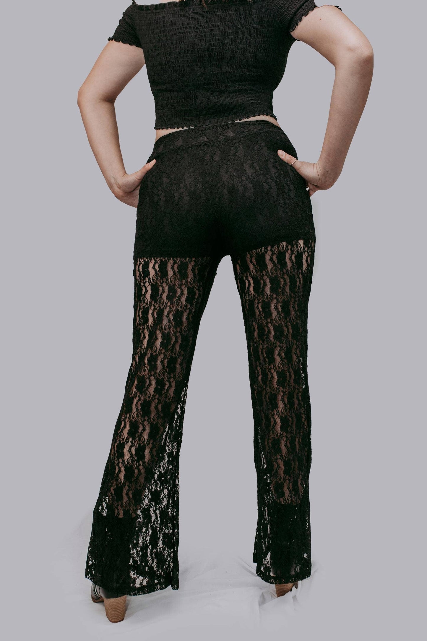 MK644 Lace Flare Pants: Black / S