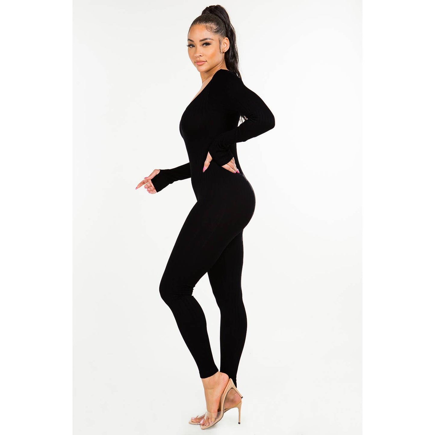 RIBBED ROUND NECK JUMPSUIT: BLACK / S/M