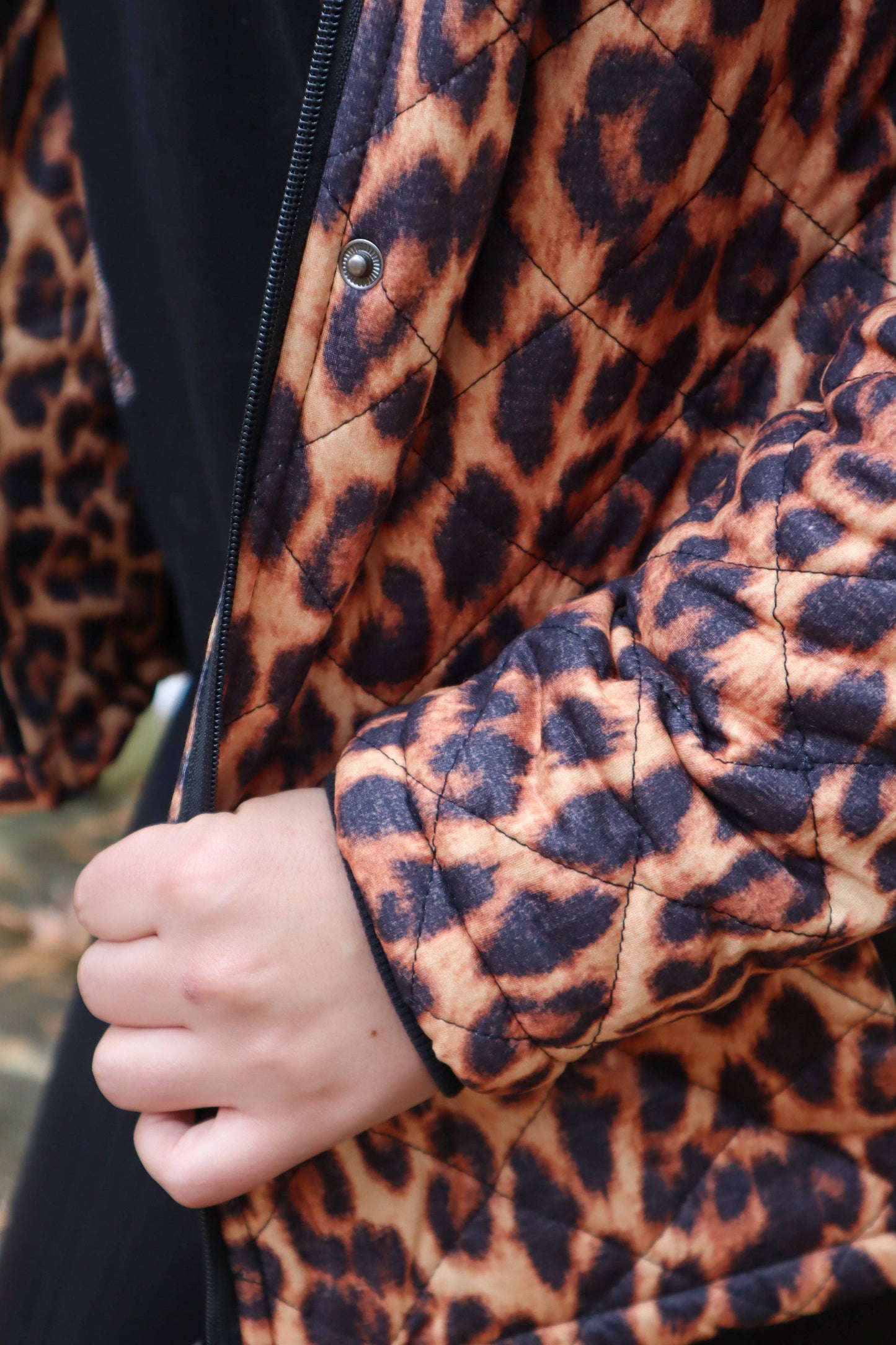 MK132 Carolina Fur Trimmed Quilted Jacket - Leopard: LEOPARD / S