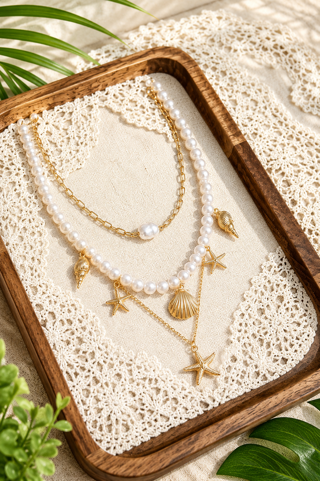 Ocean Life Pendant Necklace - 18K Gold Starfish Shell Conch: Gold Starfish & Pearl Strand